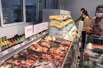 Giá lợn miền Bắc tăng "sốc", dân buôn phải bán đồng giá để đẩy hàng