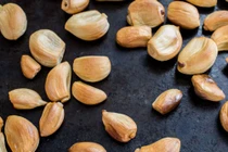 Tác dụng bất ngờ khi ăn 6 tép tỏi nướng mỗi ngày