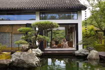 Biệt thự nghỉ hưu 1.000m2 đẹp như tiên cảnh của vợ chồng “già“