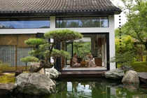 Biệt thự nghỉ hưu 1.000m2 đẹp như tiên cảnh của vợ chồng “già“