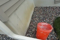 8 vật dụng bất ngờ trong nhà đang là chỗ nuôi muỗi 