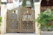 10 mẫu cổng sắt 2 cánh đơn giản vẫn đẹp hút mắt