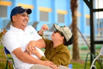 Hé lộ ảnh ngọt ngào đến không ngờ của Shark Liên và ông xã