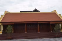 Cận cảnh những ngôi nhà gỗ lim bạc tỷ ở Hải Phòng