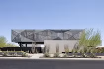 Ngôi nhà tuyệt đẹp mọc lên giữa mênh mông "biển cát"