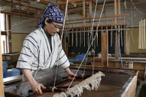 Tận mục nghề làm giấy thủ công cầu kỳ ở Nhật Bản