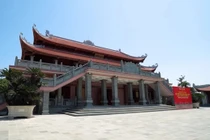 Choáng ngợp nhà thờ tổ họ Bùi hoành tráng bậc nhất Việt Nam 