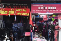 Ma trận sale vỉa hè ngày giáp Tết