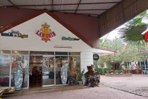 Loạt nhà hàng, cà phê theo chuỗi đóng cửa, chưa hẹn ngày mở lại vì Covid-19