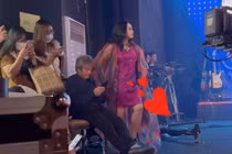 Diva Thanh Lam được vị hôn phu chăm sóc từng li từng tí