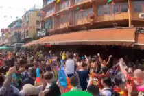 Nguy cơ bùng dịch COVID-19 trong dịp Tết Songkran tại Thái Lan