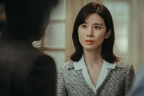 Ly hôn nhưng vẫn nuôi chồng cũ