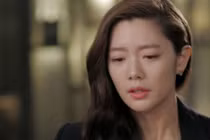 Cô gái khiếp đảm màn ra mắt bị mẹ bạn trai tra như hỏi cung