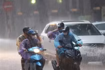 Dự báo thời tiết 24/7: Cả nước mưa giông vào chiều tối, ngày nắng nóng