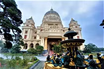 Toàn cảnh lâu đài lớn nhất Đông Nam Á ở Ninh Bình