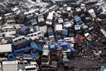 Hình ảnh kinh hãi trong nghĩa địa ô tô khủng nhất thế giới