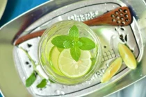 Mật ong đem pha cùng thứ này giúp thải độc gan, dưỡng nhan