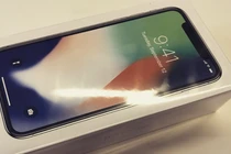 Xuất hiện hình ảnh iPhone X đập hộp trước ngày lên kệ