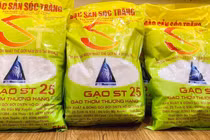 Gạo ST25: Tràn lan chợ mạng, loạn giá... mua sao chuẩn?
