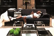 Loạt xa xỉ phẩm trong siêu biệt thự của Mayweather