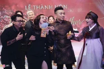 Vợ chồng Trấn Thành đi chơi tới 7h sáng trong đêm tân hôn