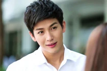 Nhỡ miệng đuổi con riêng của vợ ra khỏi nhà, nhìn một thứ trên bàn tôi bật khóc