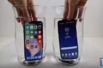 BẤT NGỜ: iPhone X “chết sặc”, Galaxy S8 vẫn sống trong nước lạnh