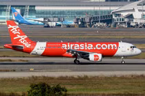 Khách bị thương do nổ pin dự phòng, máy bay hạ cánh khẩn cấp ở TP.HCM