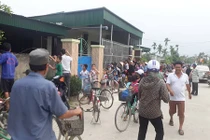 Cô vợ theo "Hội thánh Đức Chúa Trời", cả xóm náo động 