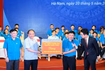 Thủ tướng trả lời vấn đề nóng, "gỡ" nhiều nỗi lo cho công nhân