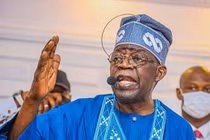 Tổng thống Nigeria triệu hồi lập tức đại sứ khắp thế giới