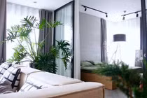 Hóa ra không gian sống của vợ chồng siêu mẫu Lê Thúy lại xanh tươi, mát mắt thế này