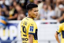 Sang Thái Lan thi đấu, cầu thủ Việt nhận lương “khủng” cỡ nào?