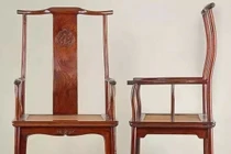 Nhặt ghế cũ từ đống rác, cụ ông bất ngờ bán được 75 tỷ