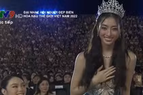 Truyền hình phơi bày nhan sắc dàn hậu: Lương Thùy Linh đội sổ