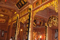 Bố chồng Tăng Thanh Hà chi trăm tỷ xây biệt thự dát vàng "khủng" cỡ nào?