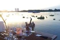 Quán bar The Deck Saigon vinh danh tốt nhất TG có “menu” đắt cỡ nào? 