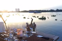 Quán bar The Deck Saigon vinh danh tốt nhất TG có “menu” đắt cỡ nào? 