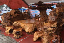 Lóa mắt những bộ bàn ghế tứ linh tiền tỷ của đại gia Việt