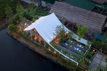 Báo Mỹ nức nở khen quán cà phê đẹp “nghiêng ngả” ở thành Vinh