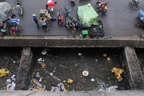 Hình ảnh chợ An Đông xuống cấp thảm hại khiến tiểu thương nổi giận