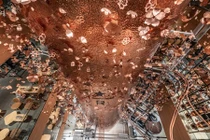 Bên trong cửa hàng lớn nhất thế giới của Starbucks ở Tokyo