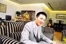 Chân dung đại gia đi tù lắp điều hòa khắp phòng giam