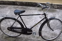 Soi đồ sành điệu của đại gia Việt những năm 80