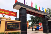 Phó chủ tịch xã đập huyệt mộ xin thôi chức