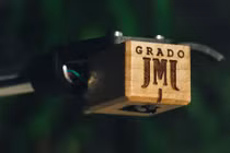 Opus3 - Kim đĩa than tầm trung đầu tiên có thân gỗ thích của Grado 