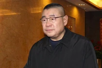 Ngã ngửa bí ẩn về tỷ phú tặng cả nghìn tỷ cho tình cũ sau chia tay