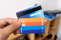 “Khai tử” thẻ ATM từ sau 31/12, người dùng cần lưu ý gì?