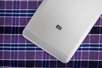 Bộ đôi Xiaomi Mi 9, Mi MIX 4 năm tới đều có 3 camera