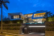 Ngây ngất biệt thự với những khoảng trống kỳ lạ